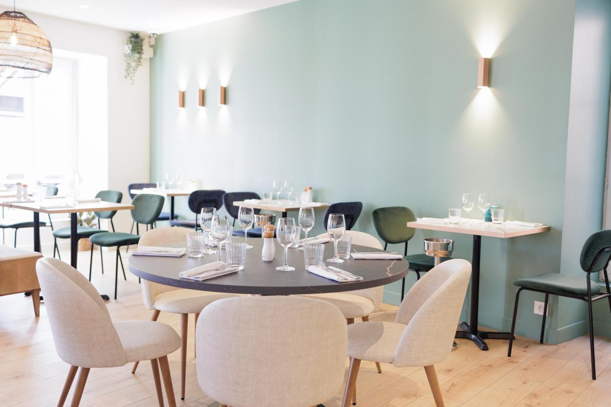 L'Esplanade Hotel Restaurant Bar A Vin Le Pellerin Ngoại thất bức ảnh